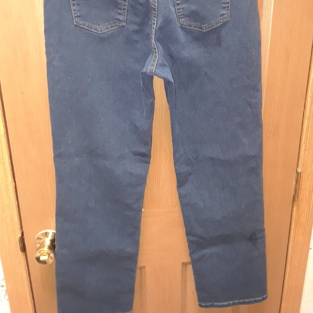 Jeans - Picture 3 of 4